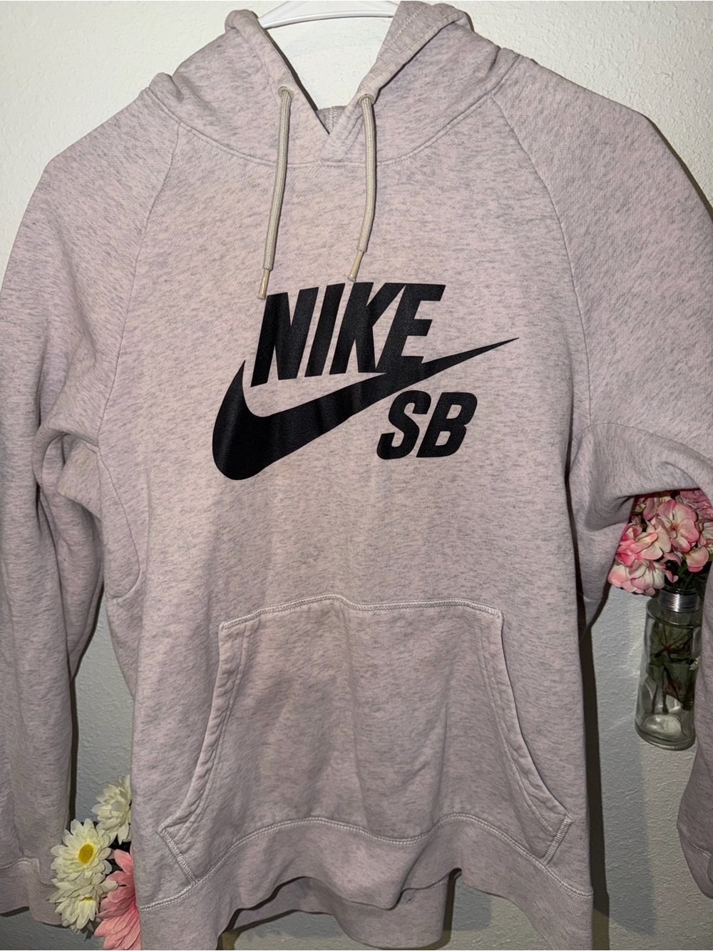 Nike Men's Pale Pink Crewneck Hoodie with Black SB Logo